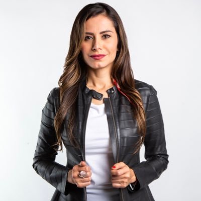 AXL_BELFORT's tweet photo. Tengo una Senadora de MC en Jalisco que es de las personas más inútiles que he conocido en mi vida, su nombre es Verónica Delgadillo.

Les voy a encargar que no vuelvan a elegirla jamás para ningún puesto público. La señorita está de adorno, jamás atiende a sus representados. https://t.co/AB6XVXBm2x