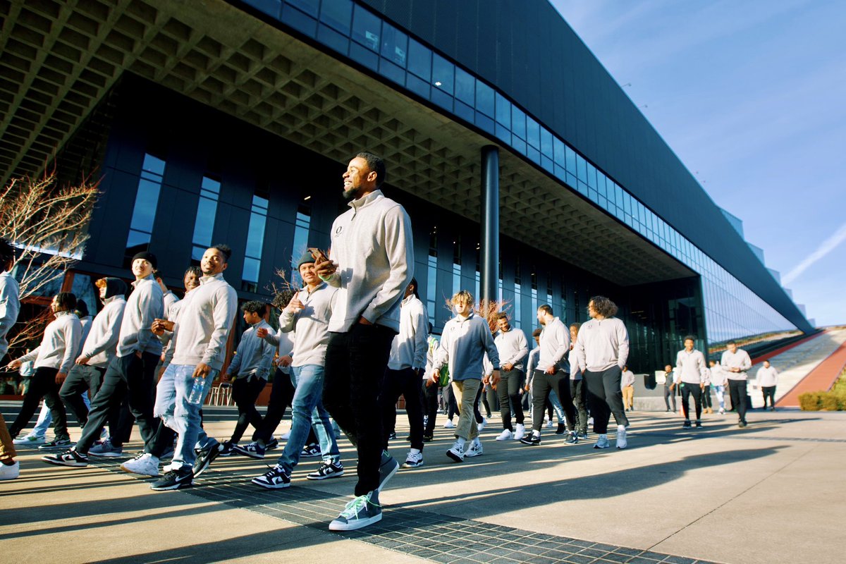 Oregon Football tweet media