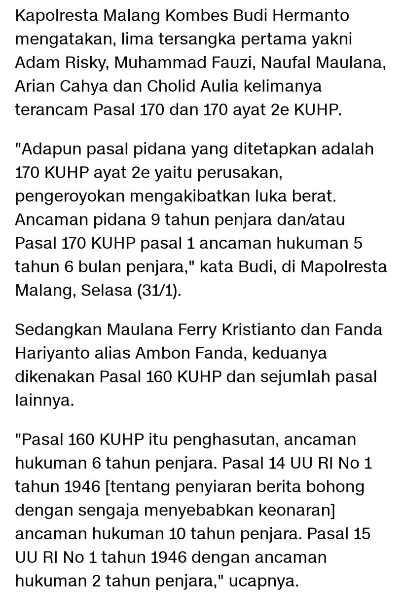 SiaranBolaLive's tweet photo. Kapolresta Malang, Kombes Budi 
"Perlu saya luruskan kepada rekan2 sekalian, ini murni kasus pidana terhadap perusakan kantor Arema FC. Tidak ada kaitan dgn insiden Kanjuruhan. Jangan dicampurkan antara insiden Kanjuruhan dgn perbuatan melawan hukum perusakan kantor Arema FC" https://t.co/sZhvZDKY6k