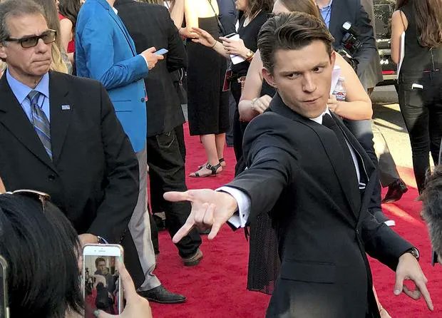 Yo cada vez que quiero alcanzar algo que está lejos: