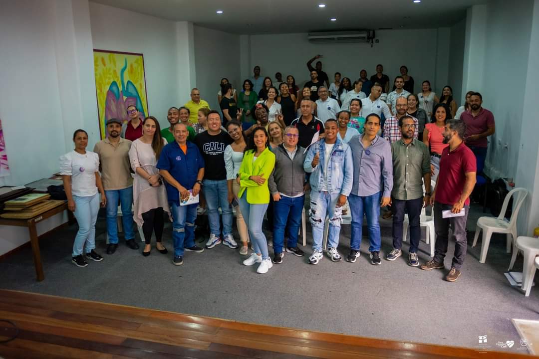 IUIPCCali's tweet photo. Nuestro equipo administrativo está listo 💪 para este 2023, hoy tuvimos nuestra jornada de inducción, con el propósito de dar claridad a los objetivos y retos institucionales de este año y así continuar fortaleciendo al #IPCCali desde cada una de sus áreas. 💃🎶🎭🎨📷

#SomosIPC https://t.co/zg1ETwUihT