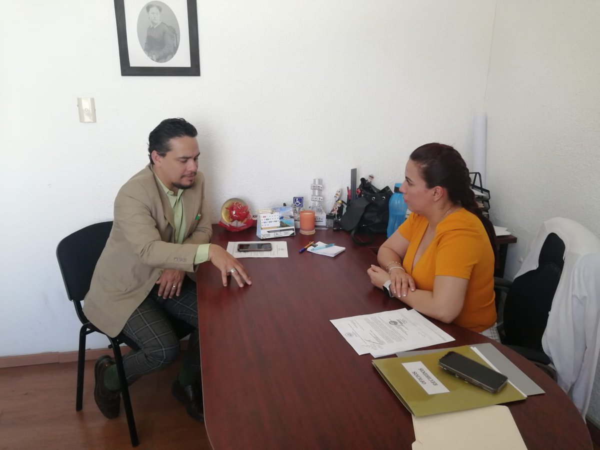 jaivelmar's tweet photo. Reunión de trabajo con la Regidora Deyanira Altamirano , para realizar un convenio de colaboración con la @FISCALIA_GobOax en el marco del proyecto #CodigoVioleta @FISCALIA_GobOax https://t.co/NCmM1W5WVG