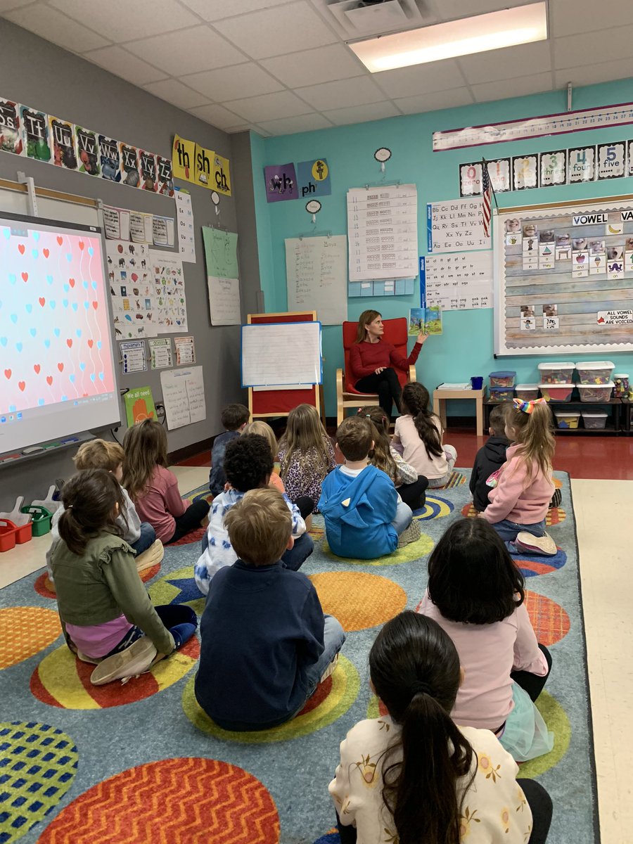SusanWalkoviak's tweet photo. We always love a great read aloud! #mpesLeadTheWay #WorldReadAloudDay https://t.co/56WLTKg70T