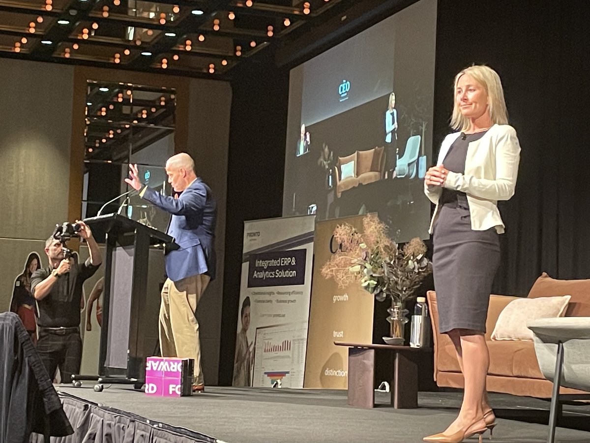 CEOINSWEvents's tweet photo. According to @draliwalker - Many of us were taught the golden rule – treat others as we want to be treated. Now, it’s the platinum rule - treat others how they want to be treated. So simple. #CEOSummit https://t.co/qagdcgQcHP