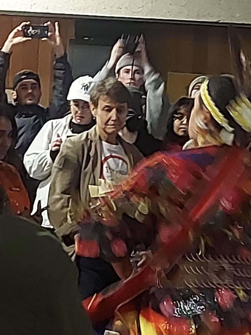 mormonmombutnot's tweet photo. She came. She saw. She got told to leave. She left. @uLethbridge showed up https://t.co/j19wcdmjSx