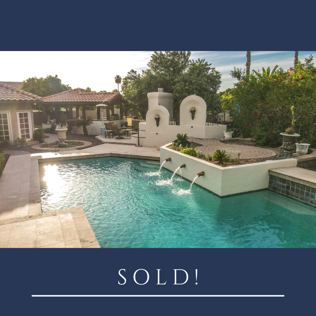 derryberry34's tweet photo. Happy clients! This was a fun one with lots of challenges, but we made it work. Sometimes you have to help make the stars align (and say your prayers too).
Very happy for my clients as they make their next move back to their home state!
#gilbertrealtor, #gilbertaz, https://t.co/gTJSlUOWS4