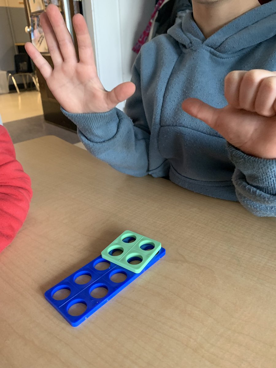 Laura Fee tweet media