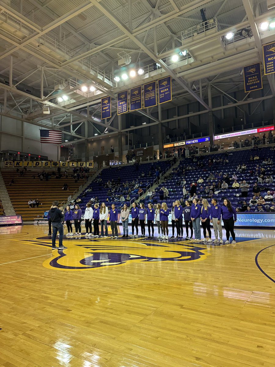 dike_new's tweet photo. DNH Middle School girls have been involved in a PenPal program with UNI Female Student Athletes the past few months. Tonight, they got to join the student athletes on the court to celebrate National Girls and Women in Sports Day!! #rollblue #LeadHerForward @DNHSUPT @UNIAthletics https://t.co/SZWfQvOnjh