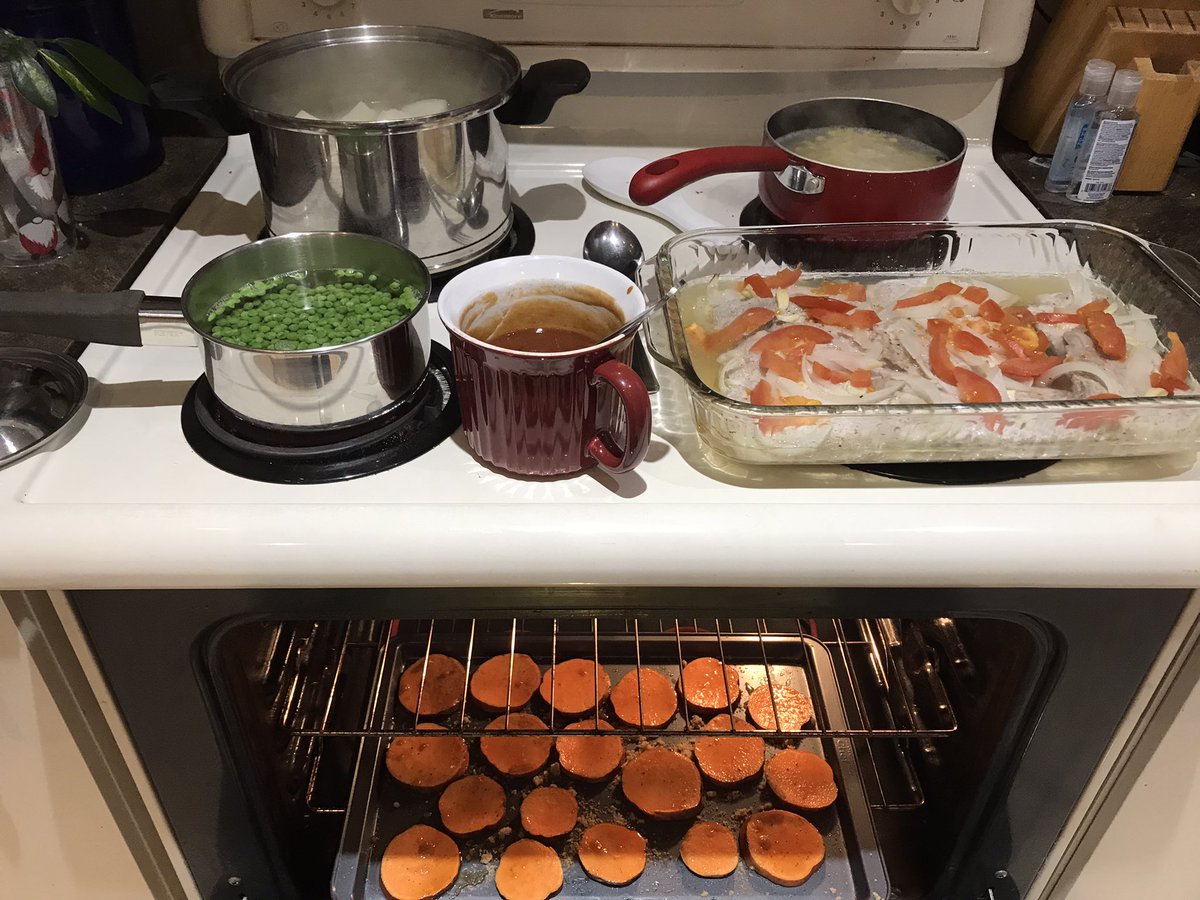 JpConsulting4u's tweet image. Another day, another Raptor’s Game Day Meal

Let’s Go Raptors! 

Hopefully more time for writing tomorrow… 

#WeTheNorth 
#Foodie 
#InsecureWriter 
#amwritingfiction 
#WritingCommunity