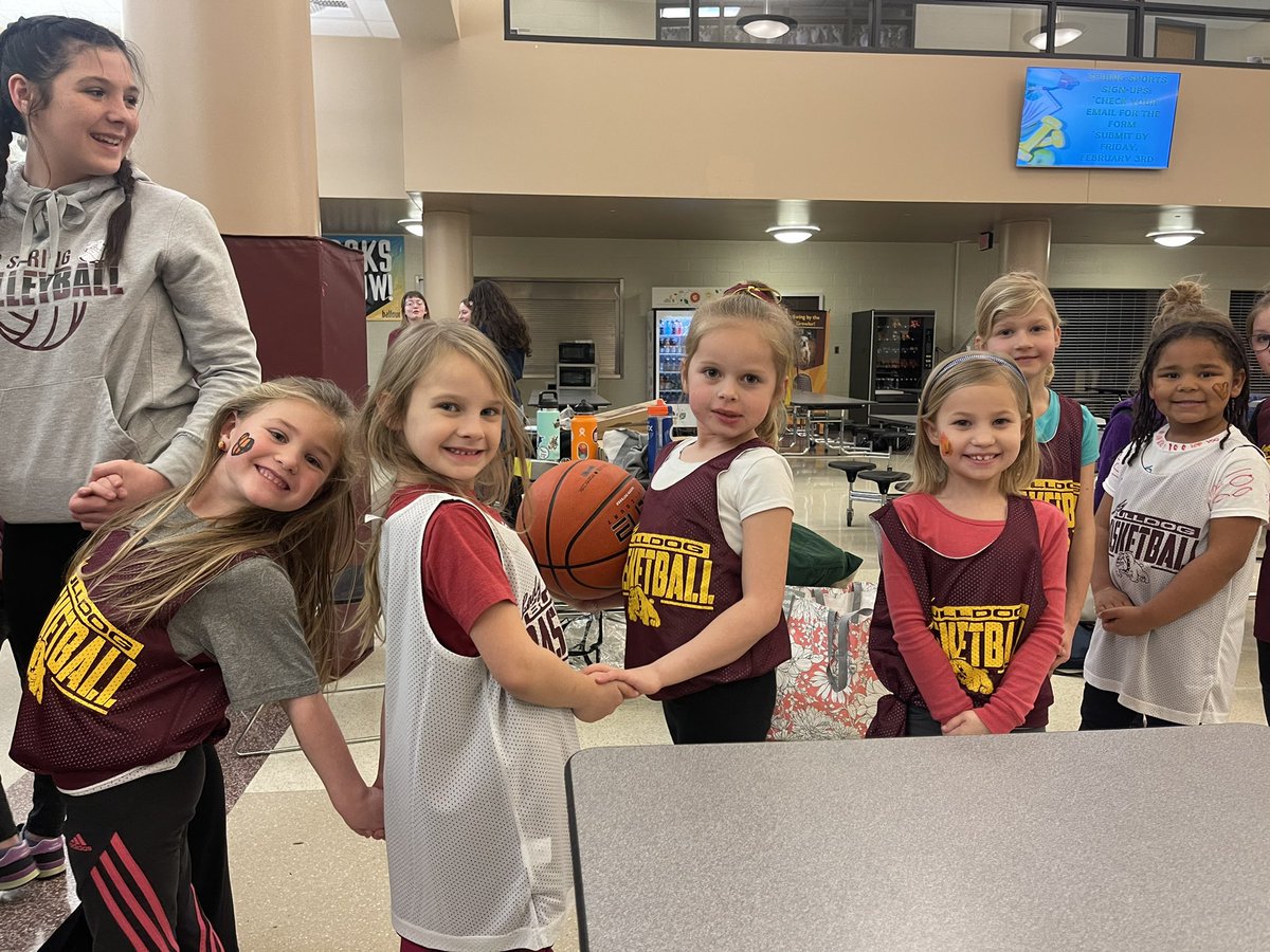 The K and 1st grade basketball girls participated in the Parade of Champions tonight at the Big Spring Girls’ Wrestling match. Three of our Newville girls walked! #girlpower #NewvilleCARES