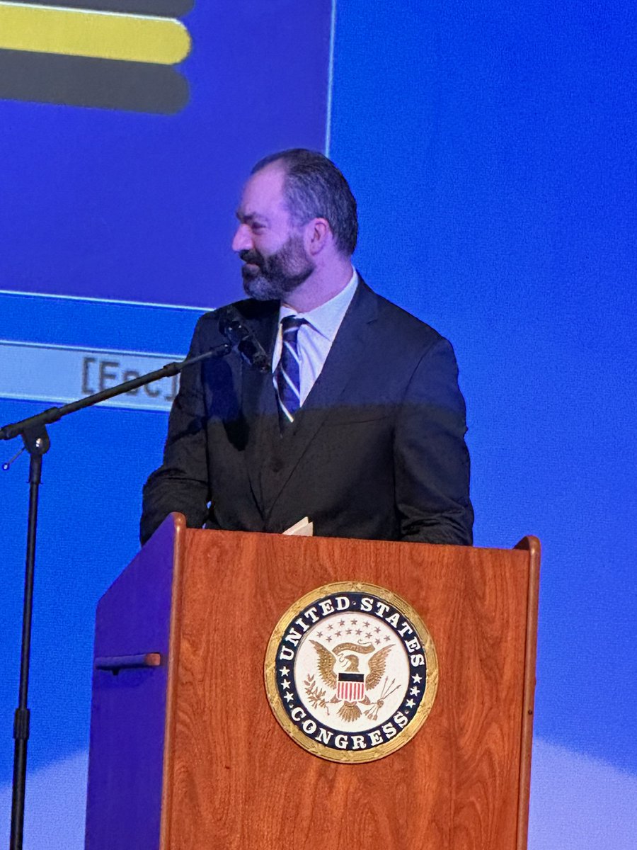 PrinNewmanBTHS's tweet photo. Honored to introduce Hakeem Jeffries at his community inauguration as Democratic leader of the House to a crowd of 2,000 at Brooklyn Tech. Speakers at the event included Governor Hochul, Mayor Adams, State AG James, and Senate Majority Leader Schumer. All from Brooklyn! https://t.co/60RLgiU0sJ