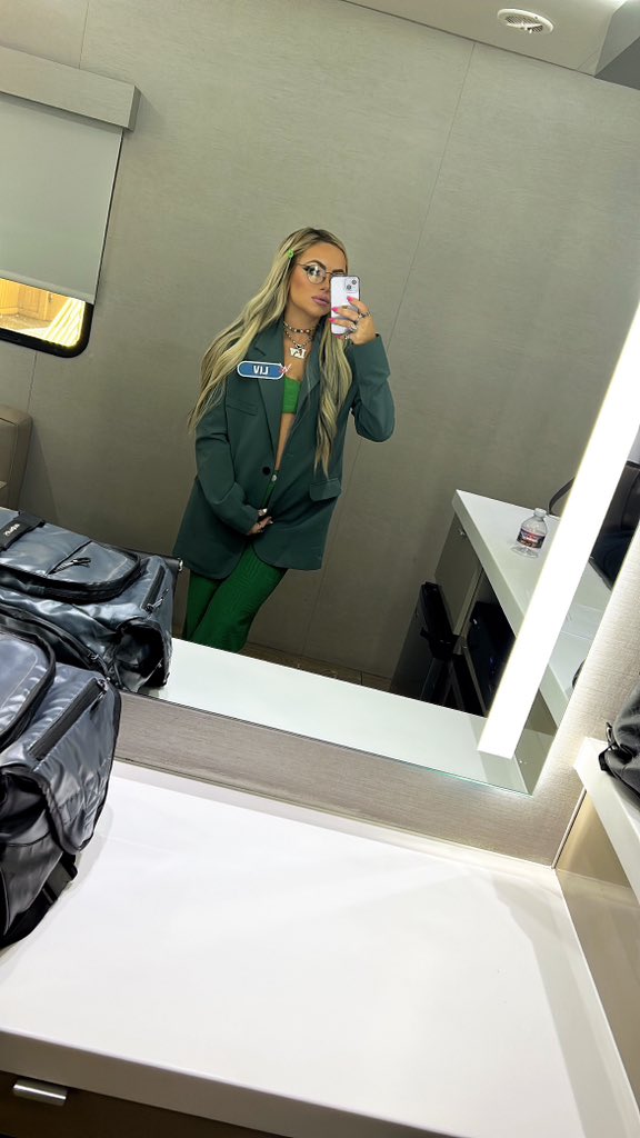 YaOnlyLivvOnce's tweet photo. https://t.co/iMtzLXCSOR