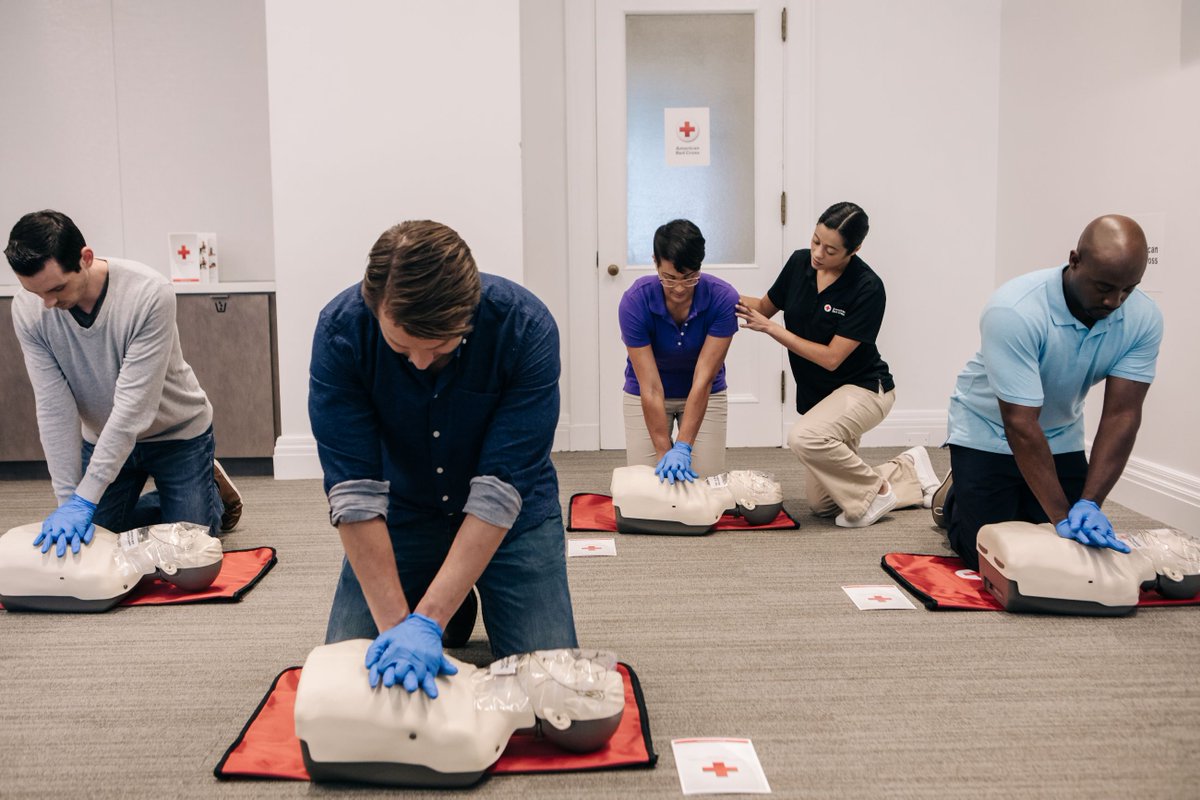 RedCrossENY's tweet image. ❤️ CPR saves lives. ❤️ American Red Cross CPR training takes only a few hours and can give you the skills and confidence to act in an emergency and help save a life. #HeartMonth #CPRSavesLives #RedCrossTraining 

Find a class near you: redcross.org/take-a-class