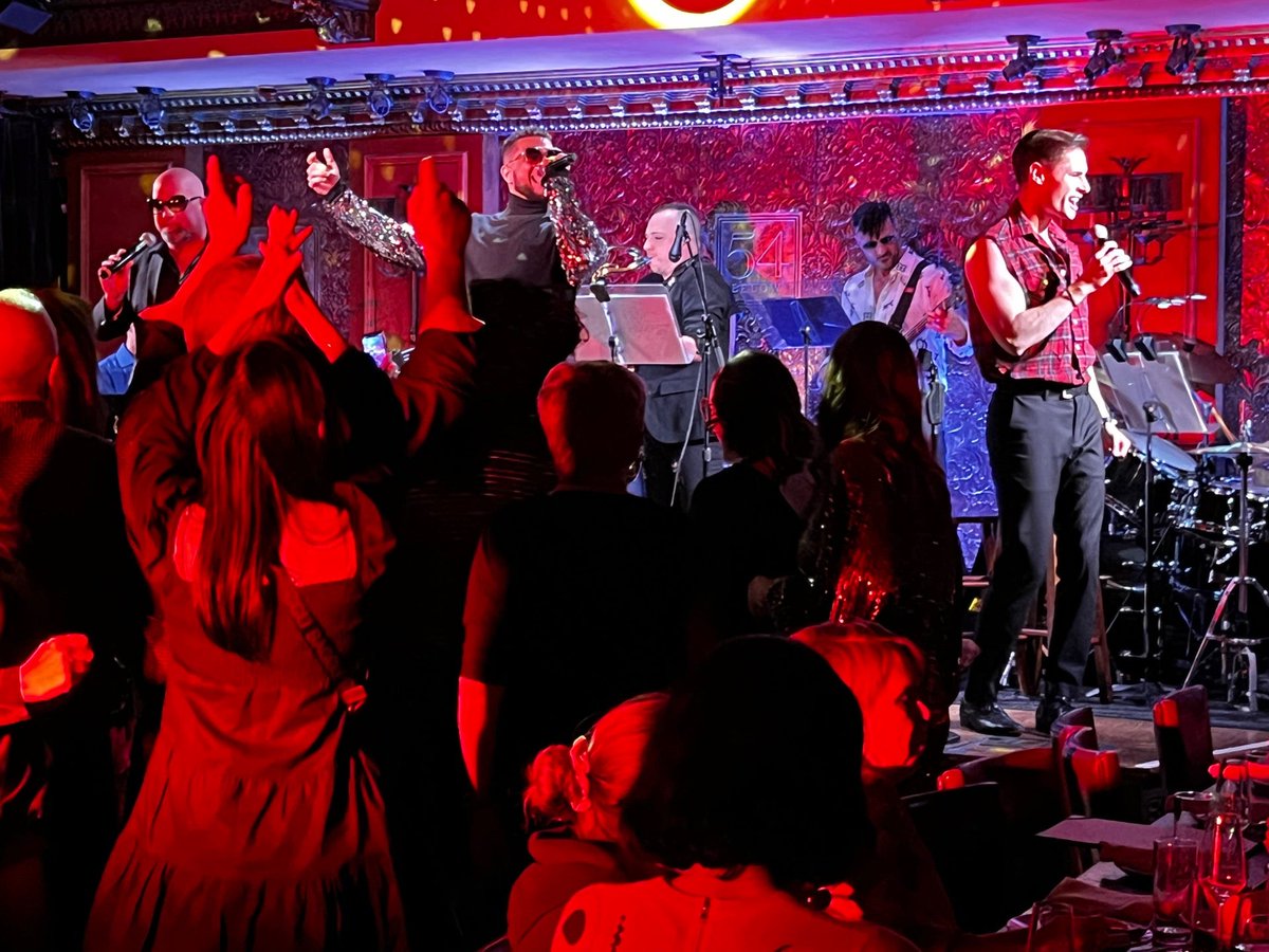 patdwyer4's tweet photo. #disco night with @kraussblaine #singing his face off baby! #livemusic #54below #studio64 (@ Feinstein's/54 Below in New York, NY) https://t.co/h7GNn08v43 https://t.co/DgpSwLhHju
