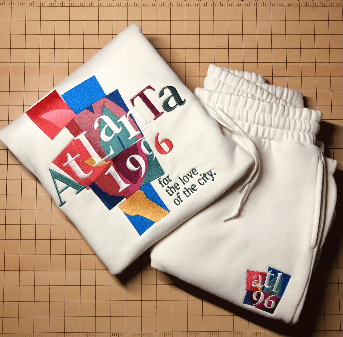 Dynamitejimi's tweet image. Objectively, this set together is cute. 

I’m not saying that because I made it either. 🤣