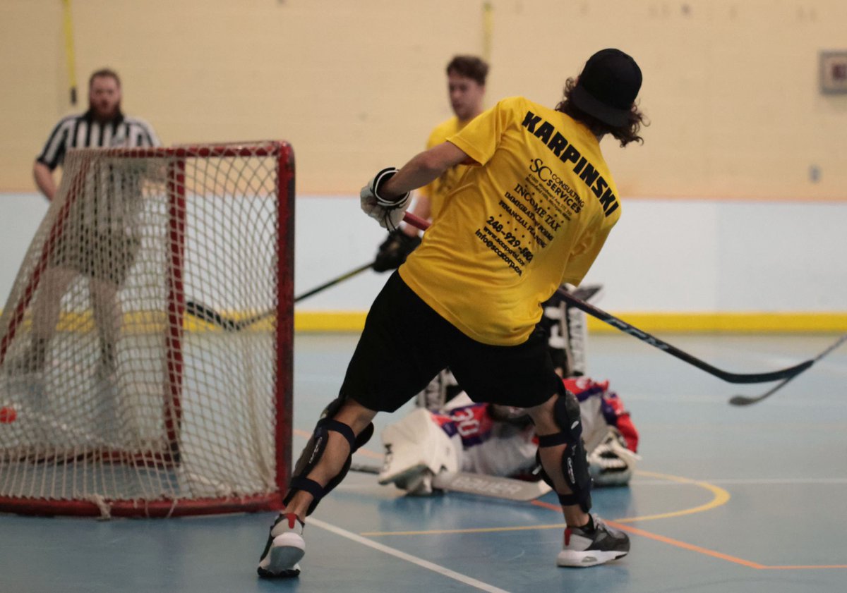 BallMichigan's tweet image. Brendan Crimmins sets up Justin Karpinski for the backdoor goal on a 2-on-0. Goalie Tommy Allen nearly got it.