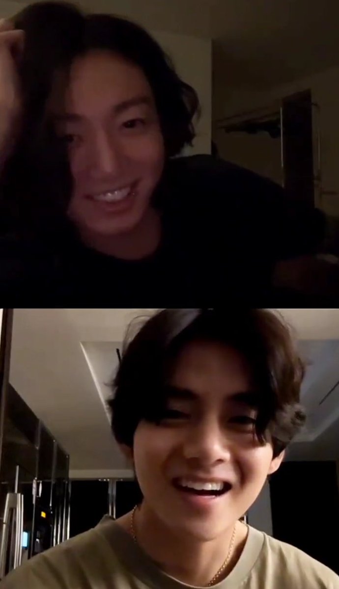 maritakth's tweet photo. Jungkookie primero hizo live por horas,despues insta live Taekook y vuelta a weverse x mucho tiempo más! Me encanta que les importe poco ser retados x esa empresa! La libertad está cerca y ojalá así sea 🫶🏼 TAEKOOK ES REAL 
#tekook https://t.co/UYjLD5g3pL