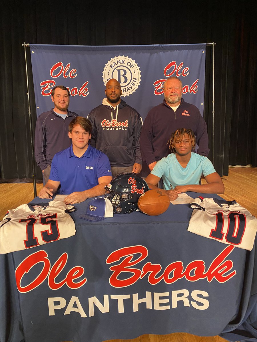 olebrooksports's tweet photo. Congratulations to Landon Smith and Malachi Williams! You guys will do great at Co-Lin! 💙❤️🐾🐺 https://t.co/TMuCZlDC3t
