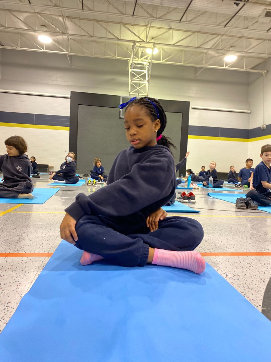 WaldenOakville's tweet photo. Our students always look forward to Wellness Wednesdays 😊 This morning, we welcomed back Little Yogis for an awesome start to our day 🧘‍♂️ #wellnesswednesday #yoga #bewell #makinggoodpeople #makeabetterworld @LittleYogisCA https://t.co/K3lpW5gbCj