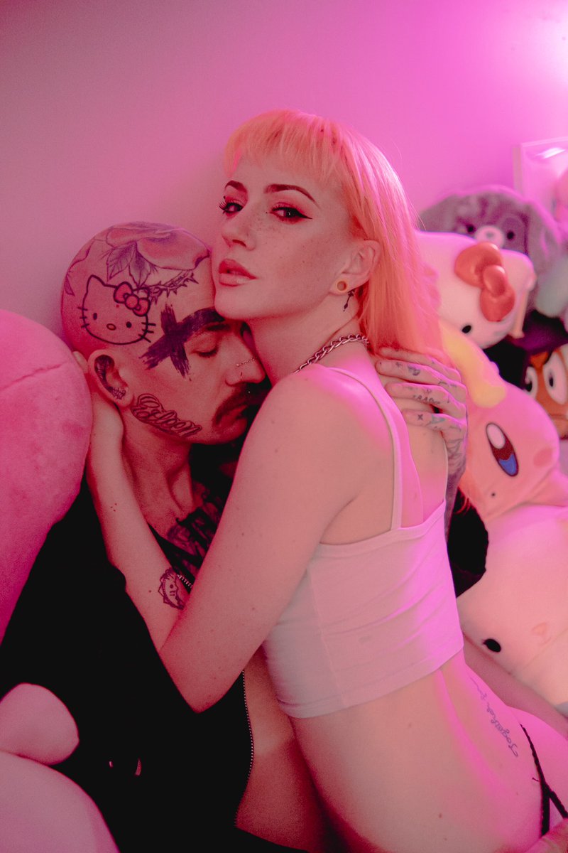 gothots's tweet photo. ur fav couple🧡 https://t.co/gruMGHNHS3