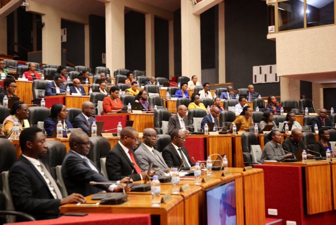 ChrisNyamabo's tweet photo. KAGAME devient fou, après avoir nié pendant 2 décennies son agression de la RDC derrière les pseudos groupes rebelles. Enfin il admet que le Rwanda s’est nourrit des ambitions territoriales contre la RDC qu’il n’arrive plus à cacher. Il nous donne le motif légitime de la GUERRE. https://t.co/ecix3Q2nbP