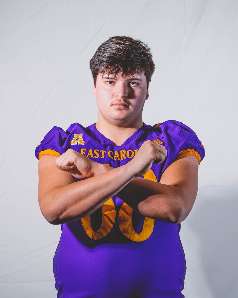 tategibbs54's tweet photo. Had a great time visiting ECU Football. Enjoyed talking to Coach Mo and all the staff. Hope to do it again! @ECUPiratesFB 
@coachmogridge https://t.co/sqBaKPmQUE