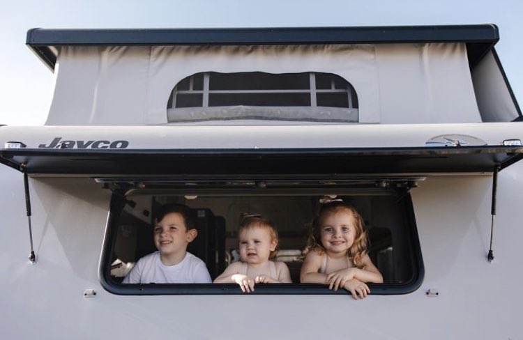 JaycoGeelong's tweet photo. Big smiles, big dreams, bigger adventures! That's what Jayco is all about. 😍

Thank you @chasingthebay for sharing this wonderful snap of your little ones in your Jayco Journey Pop Top!

#jaycoaustralia #letsgojayco #caravanningaustralia #australianroadtrip #aussietravel #family https://t.co/H8ra2CyEG1