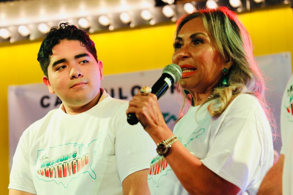MEConstruyendo's tweet photo. Gracias a Omar Becerril por tomar protesta como Coordinador de #MEConstruyendo capítulo Orlando.

También a todas y todos las personas que nos acompañaron y nos acompañarán en esta travesía.

#ConMarceloSÍ
#micarnalmarcelo https://t.co/Rk4Qxvcbaz