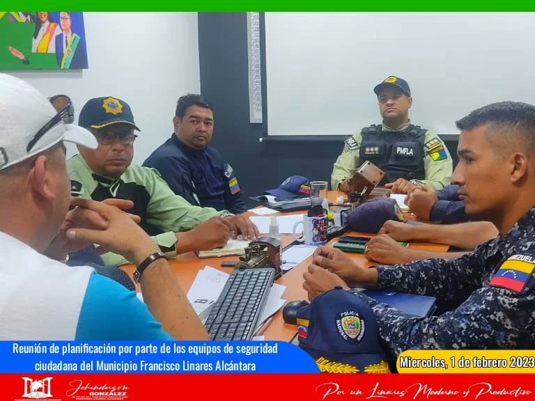 #1Feb | Dando inicio al mes de febrero los equipos de seguridad ciudadana realizaron reunión de planificación con la participación del Secretario de Seguridad Ciudadana y los distintos jefes de Comisarías y Cuadrantes de Paz de nuestro Municipio.
#ParqueDeCiencias
