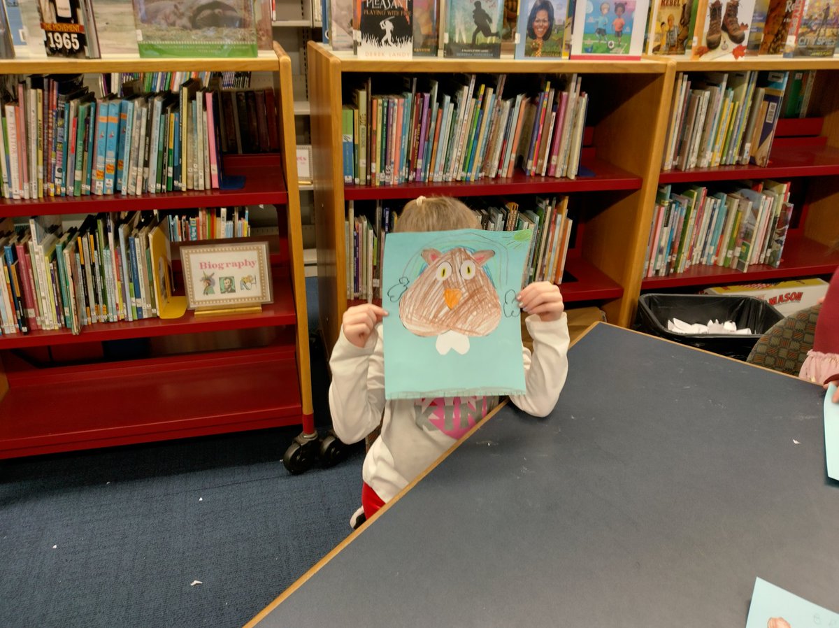 MsRosslvsbooks's tweet photo. Kinders read about #GroundhogDay during this week's #Libraryclass at #ManometElementary and then made their own. #Predictions varied...stay tuned to 2/2 to see if βοΈ stays or π· arrives! @MsRosslvsbooks @PlymouthSch @PlymouthAcCoord https://t.co/ebzwDDBPAq