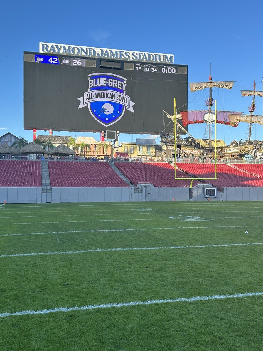 jackbalderson36's tweet photo. Had a great time at the blue grey all American bowl game in Tampa at bucs stadium. Thank you to @BlueGreyFB for this opportunity, I got to play with a great team to pull out a north team win. https://t.co/T2CL1iKYji