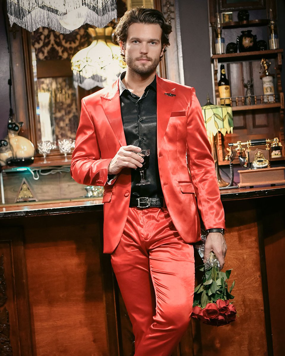 BARABASMEN's tweet photo. Become her Valentine this month in this stunning EXTENT satin blazer and pants set. Go to https://t.co/pELXAIGYH3 for more
.⁠
.⁠
Use the promo code for 15% OFF ❤️ LOVESALES⁠ ❤️⁠
.⁠
.⁠
.
#BARABAS #BARABASVIP #BARABASMEN #mensclothing #valentinesday #valentine #valentinelook https://t.co/UBr0BAGAJJ