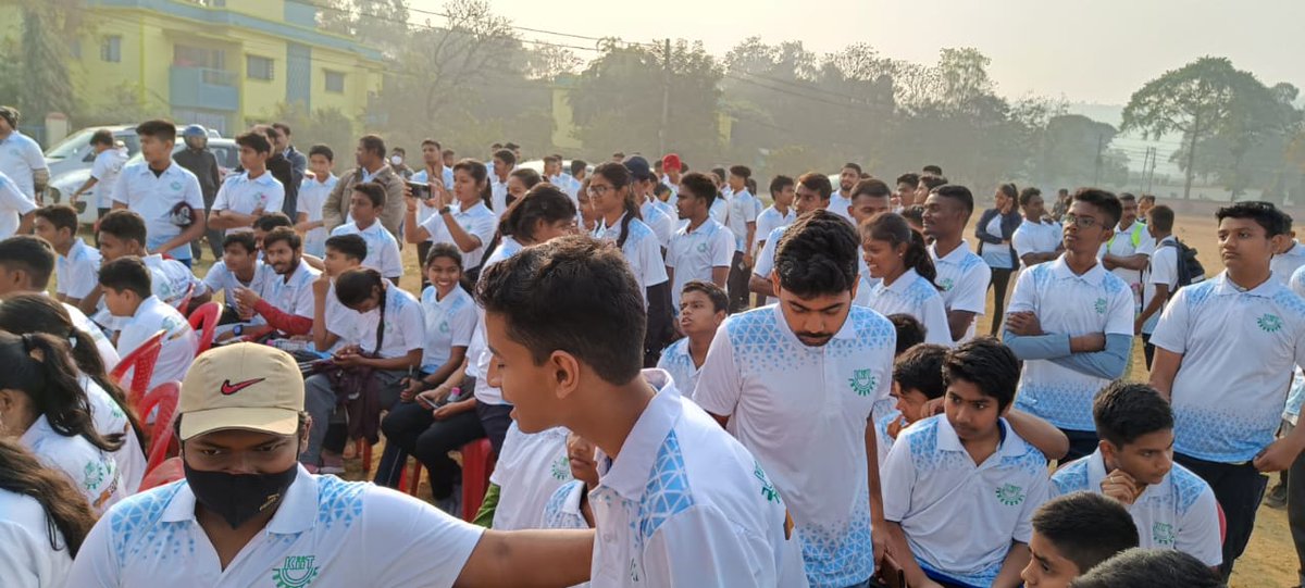 rdtudu's tweet photo. Pleasure to be part of #MiniMaraton held at #Rourkela for #KIITat25 #SilverJjubilee. #KISS #EducationForAll
#feelingproud
#AlmaMatters
Thank you @achyuta_samanta
Sir
Thank you @KIITUniversity @kissfoundation https://t.co/zvJJCuWPXR