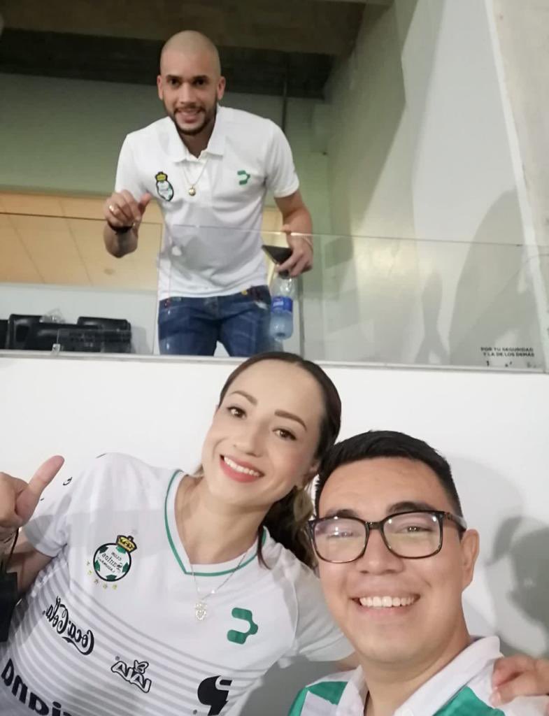 AlmaAranda_'s tweet photo. @daniel_velasco5 @calientesports #MsásAcciónMásDiversión 💚💚💚 https://t.co/1MDlPYmi4e