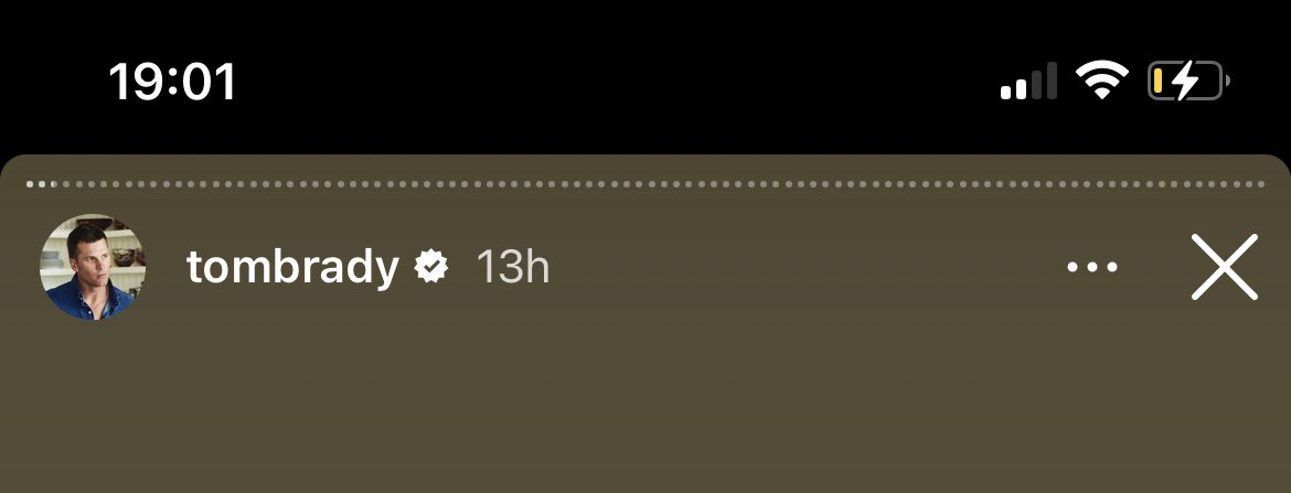 kessler_5's tweet image. Was thinking Brady might have been at a country concert in the Four Seasons