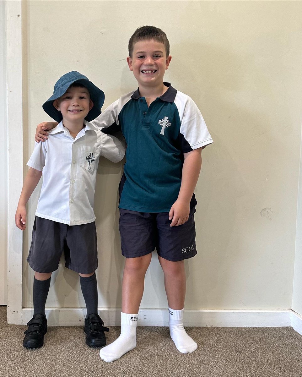 staceyropa1's tweet photo. #ytb #year3 #kindy #firstdayofschool #firstdayofkindy #brothers https://t.co/Ozk0pj0YOe