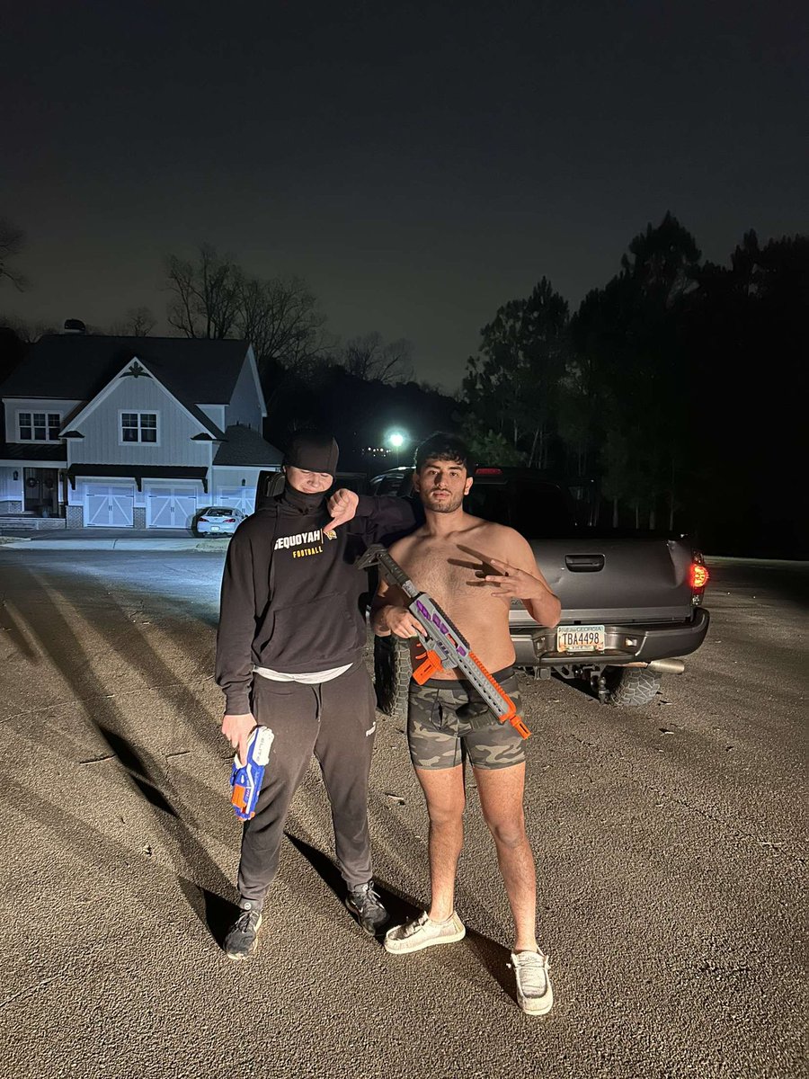 Big_Slim_5's tweet photo. EMILIO STRIPS DOWN TO TAKE DOWN HUNTER (3,3) @shsnerf23 https://t.co/STqV2uQh66