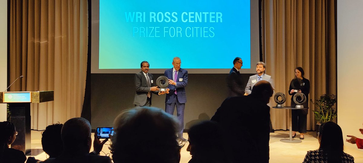 The award recognises and acknowledges leaders worldwide who are creating more sustainable and inclusive cities, selected by an international jury through a competitive process amongst applications from 65 countries. 3/4