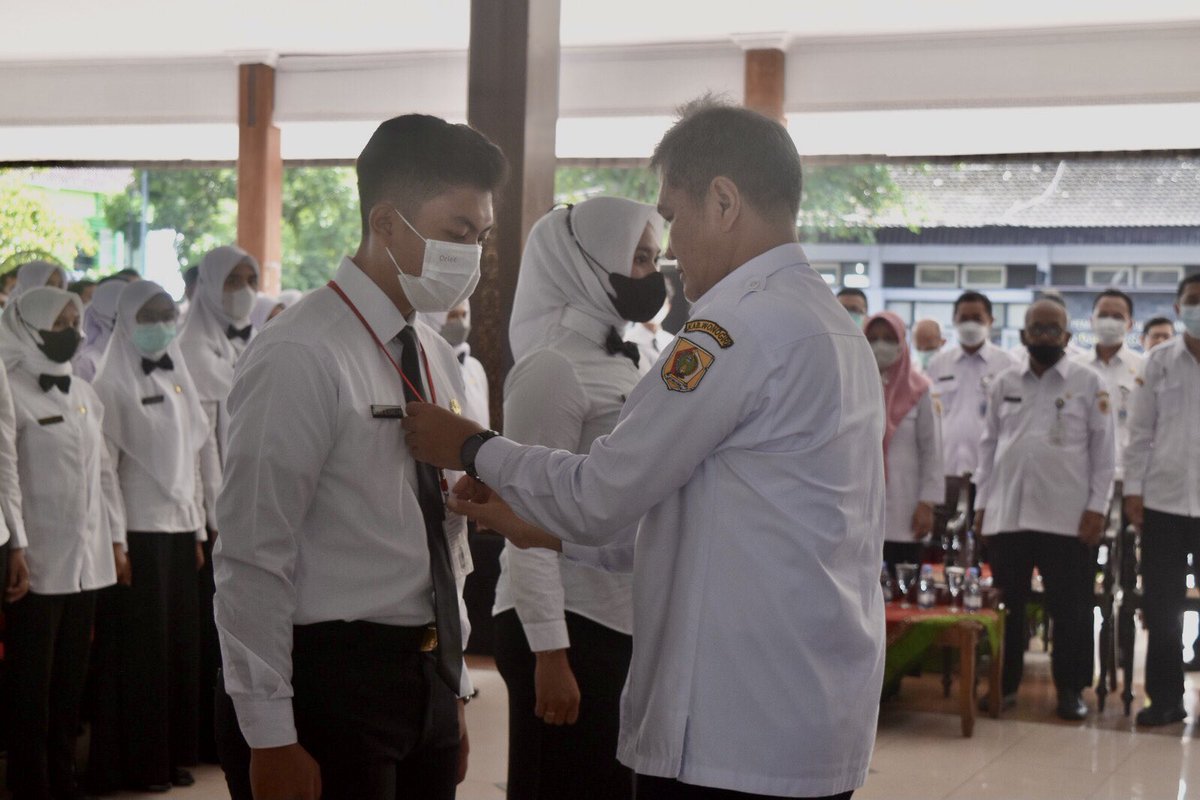 bkpsdmwonogiri's tweet photo. Pembukaan Latsar CPNS Golongan II dan III Pemkab Kabupaten Wonogiri Pola Kerjasama dengan BPSDMD Provinsi Jawa Tengah Tahun 2023
@bpsdmdjtg 
@ganjarpranowo 
@PemprovJatengID 
@mBangunWonogiri 
#latsar2023
#mbangunwonogiri
#jokosutopo
#masjeke
#gonyawiji https://t.co/aRNj6ZRXj8