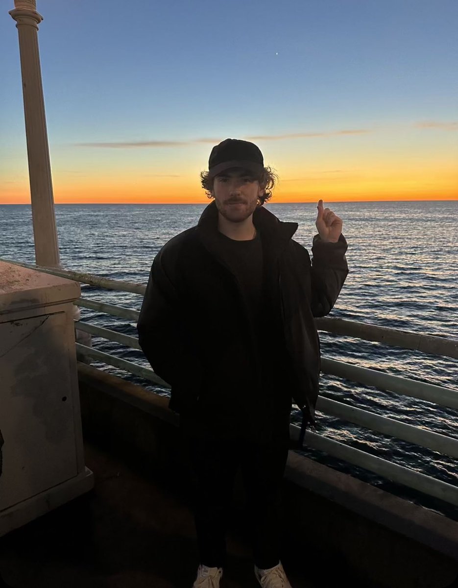 sapdates's tweet photo. NEW SAPCHAT !!! 🌅 🌟

https://t.co/KZS0p4zEMg https://t.co/dNGuAbIaMF