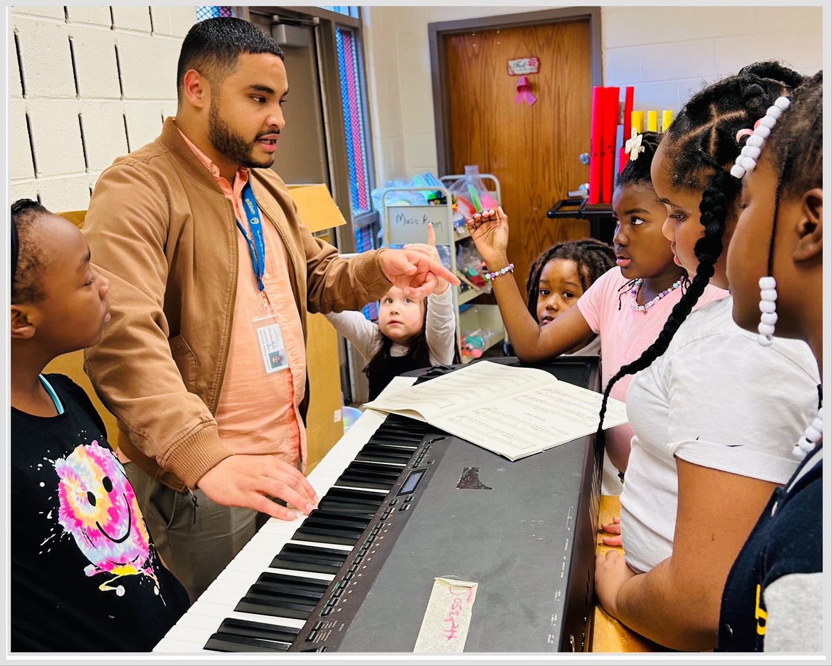 Richard Harris tweet media