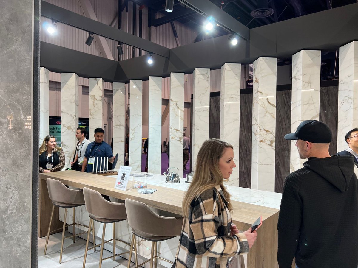 SurfacesAnd's tweet photo. Experience the 4D Technology from SapienStone - Dress your Kitchen - Full Body Porcelain Slabs. Will be available at Quartz Surfacing and Stones (Houston, TX) in the next few weeks! #kbis2023 #kbis #lasvegas #sapienstone #porcelainslabs #asidtexas #nkbatexas  #ghbha #houstontx https://t.co/CsRKeVhvHo