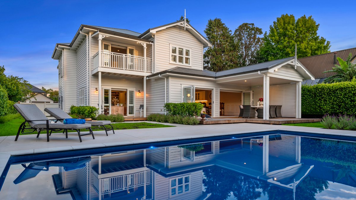 PremRealEstate's tweet photo. Enjoy the craftsmanship and character of a traditional bay villa and all of the conveniences of a brand-new luxury home.

REMIUM REAL ESTATE LTD MREINZ LICENSED REAA 2008

https://t.co/56p3lLN76t
#luxury #premium #realestate #luxurylifestyle #location #views #Matakana https://t.co/fpQ2iQQ33j