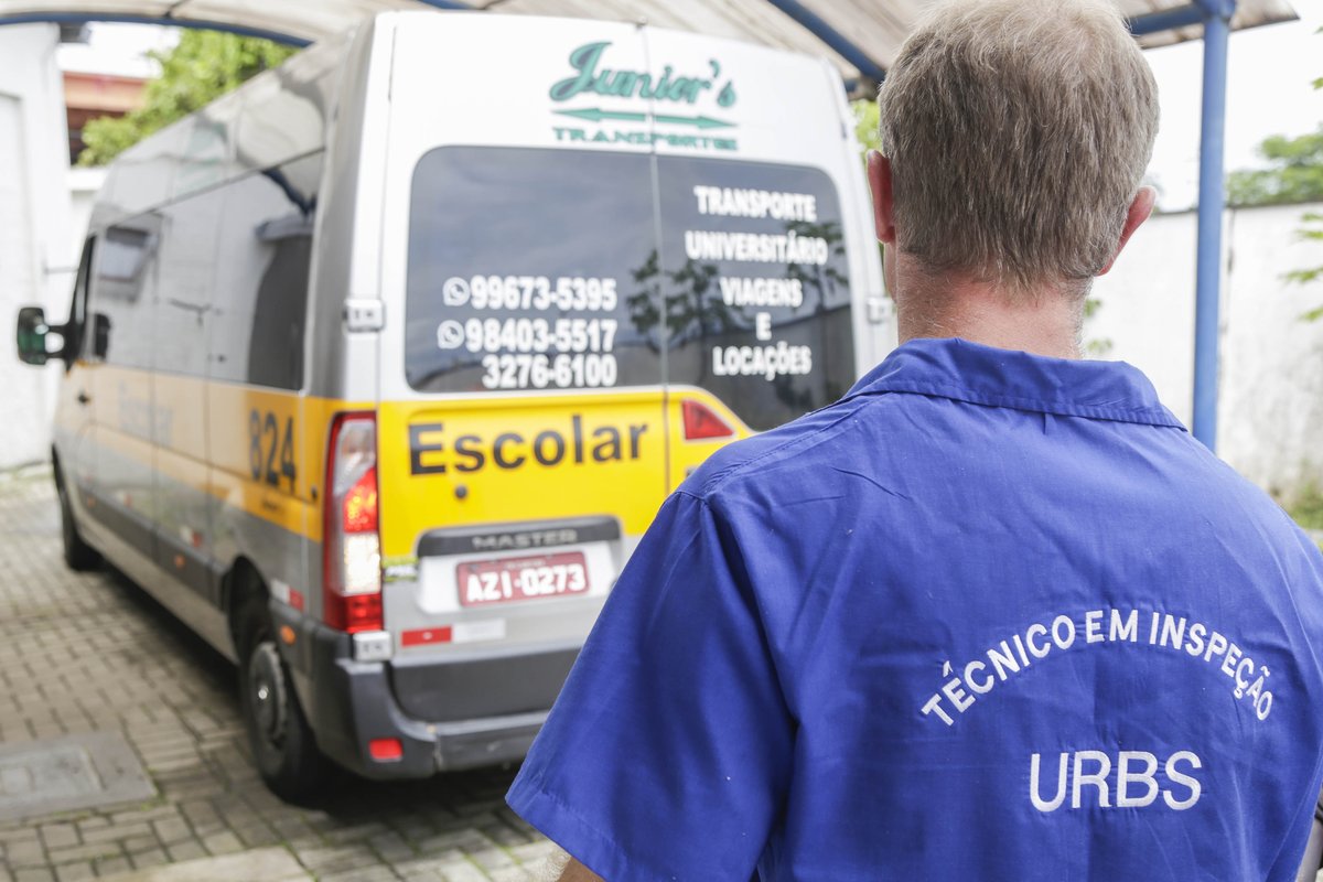 AutoDestaque's tweet photo. Período de férias é a época ideal para a revisão de veículos de transporte escolar [https://t.co/zmZ2kDp60C] #transporteescolar #vanescolar #onibusescolar #manutençãoautomotiva #transportador #revisãopreventiva #manutençãopreventiva #DPaschoal https://t.co/phi25fYbOY