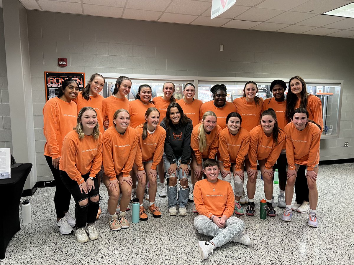 macknelson14's tweet photo. An emotional day in the best way ever. I’m so proud to have come from a school that’s working so hard to help end the stigma around mental health. Together, we are making a difference ;) 

Thank you x1000 @nchsironmen 🧡 

#EndTheStigma #MentalHealthMatters #StayAnotherDay https://t.co/dSe2IALatY