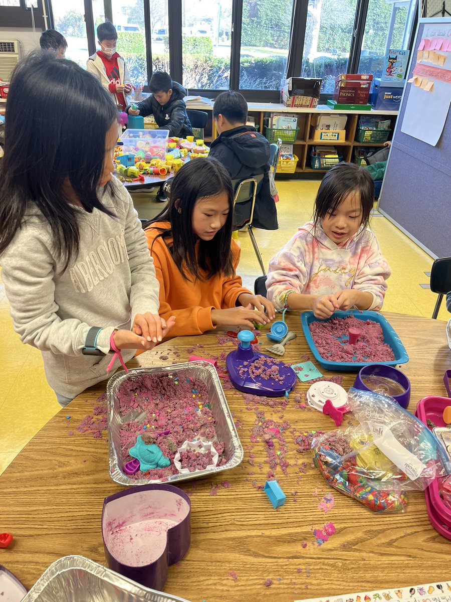 Happy Global Play Day! We had so much fun building forts, drawing with chalk and playing with legos, play doh, and board games! <a href="/SearingtownK5/">Searingtown School</a>