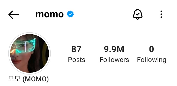 tzujuliee's tweet photo. TWICE's MOMO is now the Most Followed Japanese Artist in Instagram! https://t.co/FmavTQ6h8L