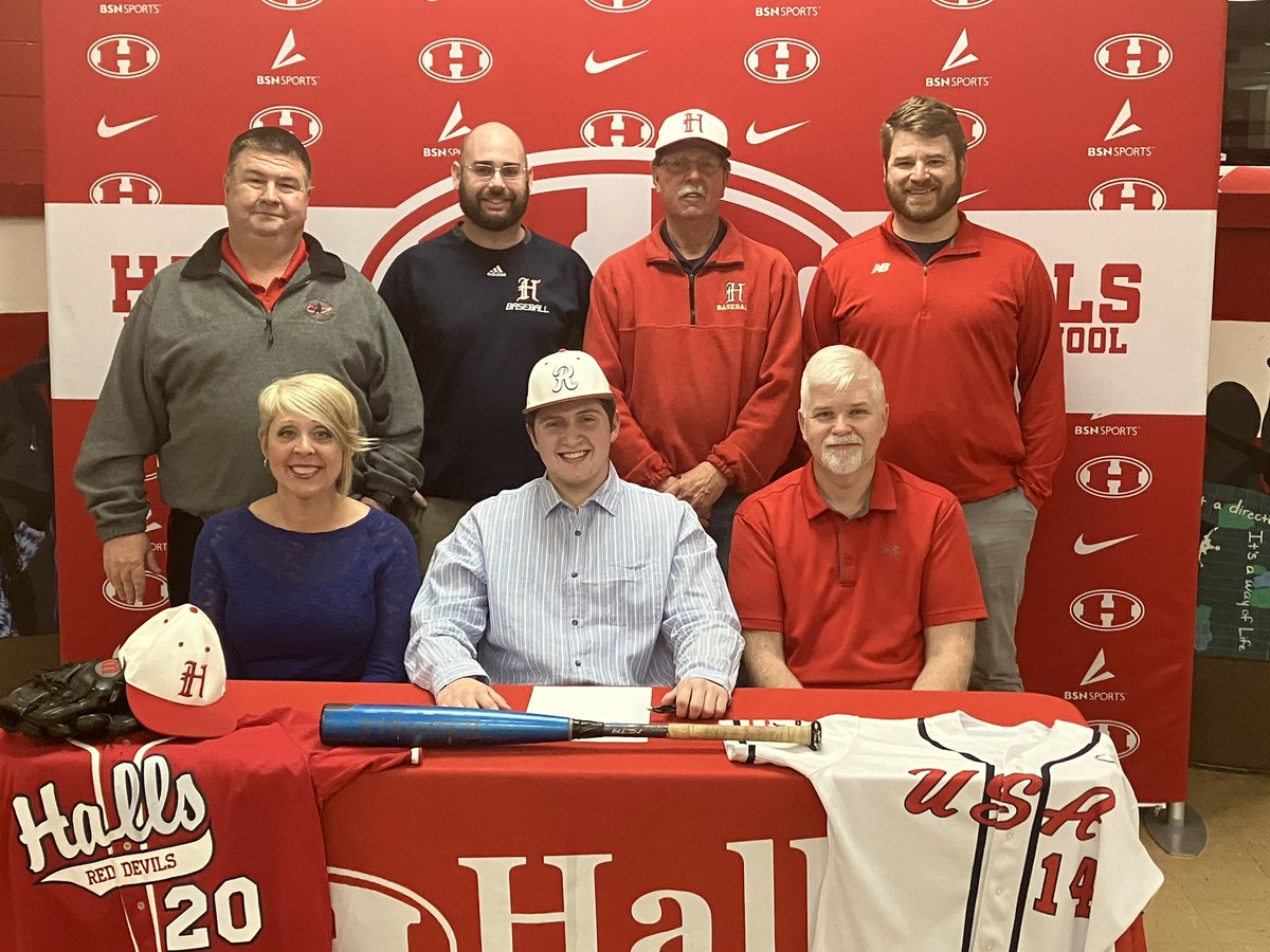 Halls High Baseball tweet media