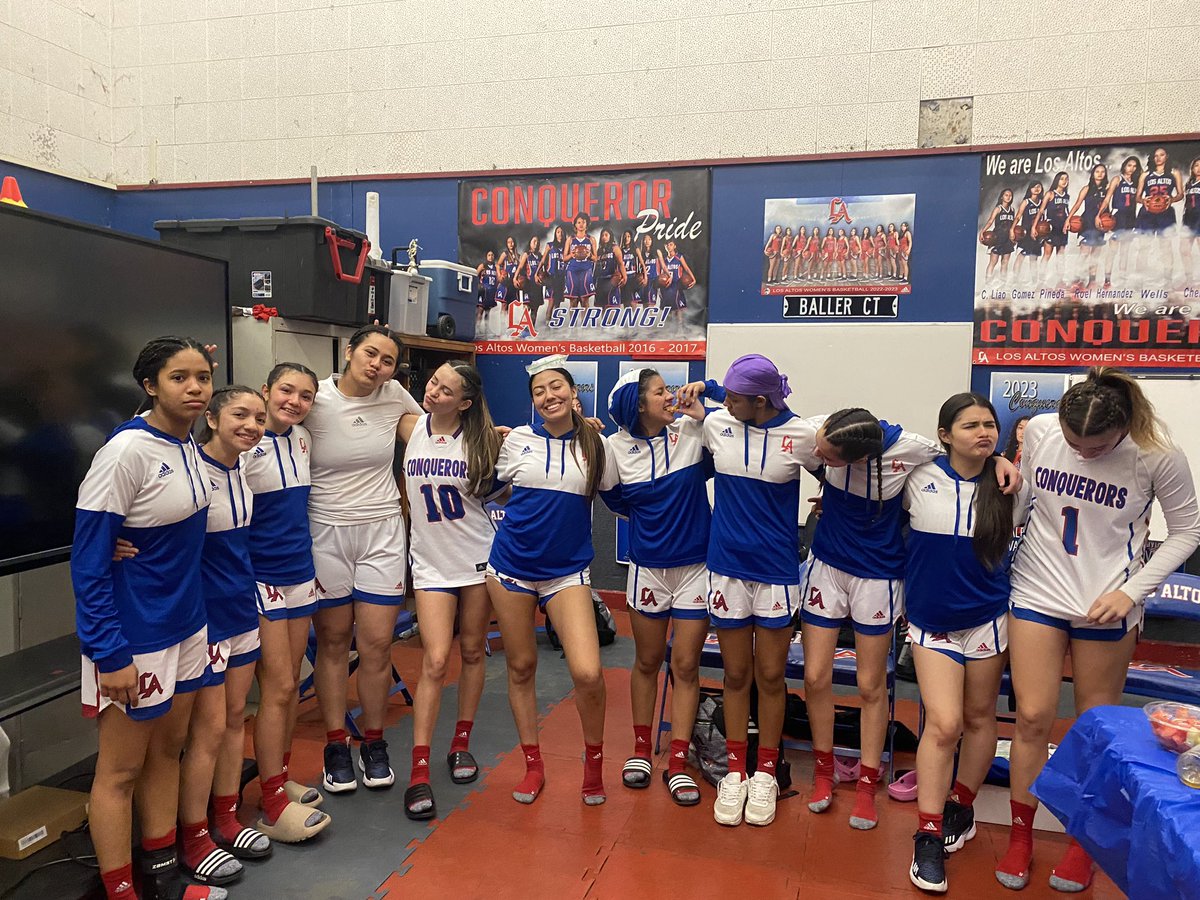 LAConqsGBBall's tweet image. Lady Conqs(8-1, 20-6)beats Walnut 66-49.  Next up senior night on Friday against South Hills.

Jimena Solorio - 19pts 
Aneya Neilly - 15pts
Hailey Lakey - 15pts

@adidashoops #adidaslegacy 
@LAConqAthletics @James_Escarcega @SGVNSports @MattyK31