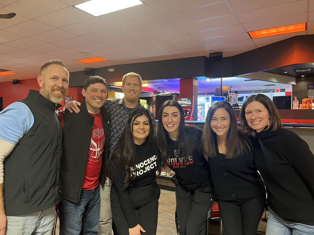 The Lit Center crew at today’s Students vs Staff bowling match hosted by NW Girls Bowling. 🎳